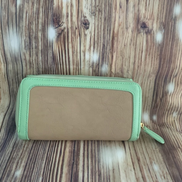 Wallet - Picture 2 of 3